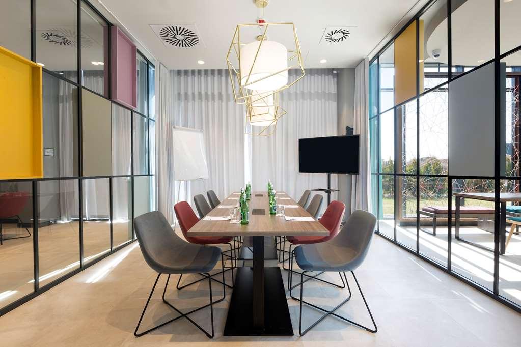 Hampton By Hilton Krakow Airport Hotell Balice Fasiliteter bilde