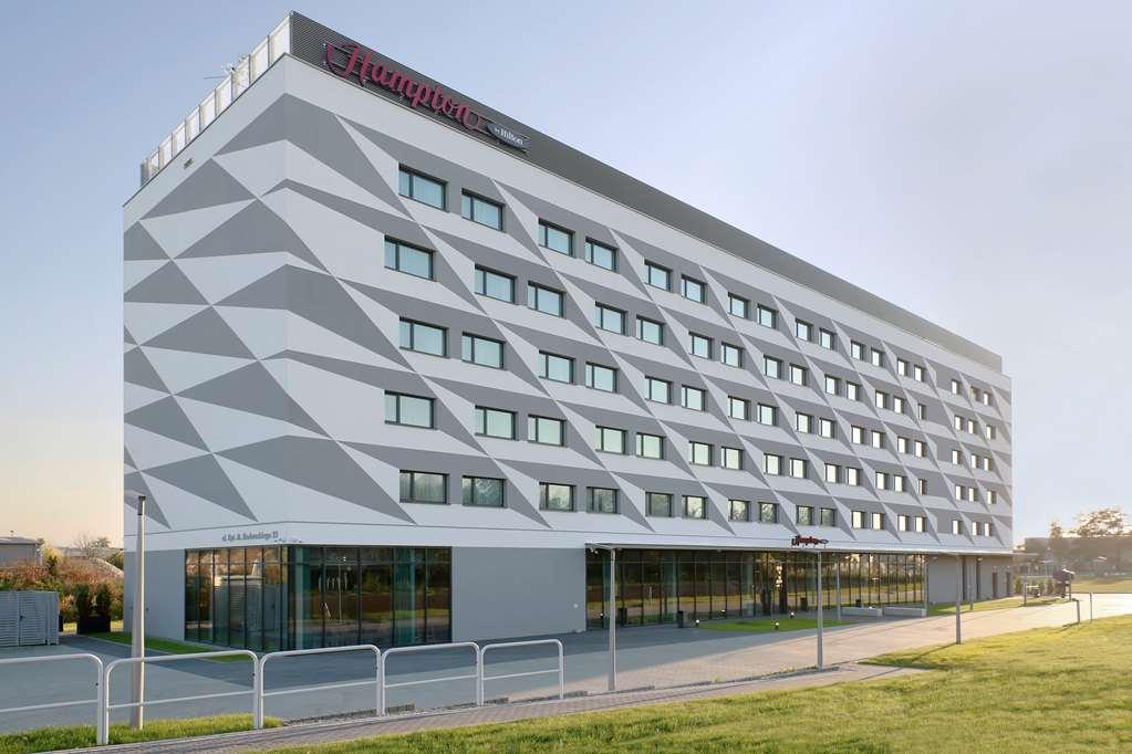 Hampton By Hilton Krakow Airport Hotell Balice Eksteriør bilde