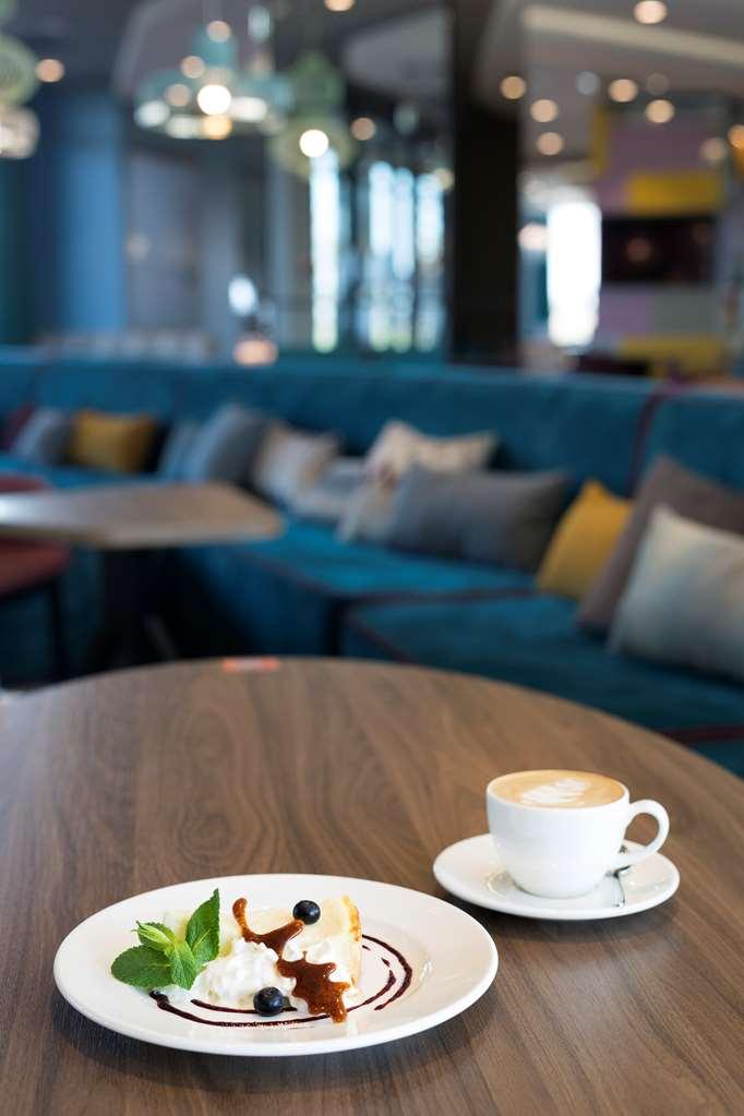 Hampton By Hilton Krakow Airport Hotell Balice Restaurant bilde